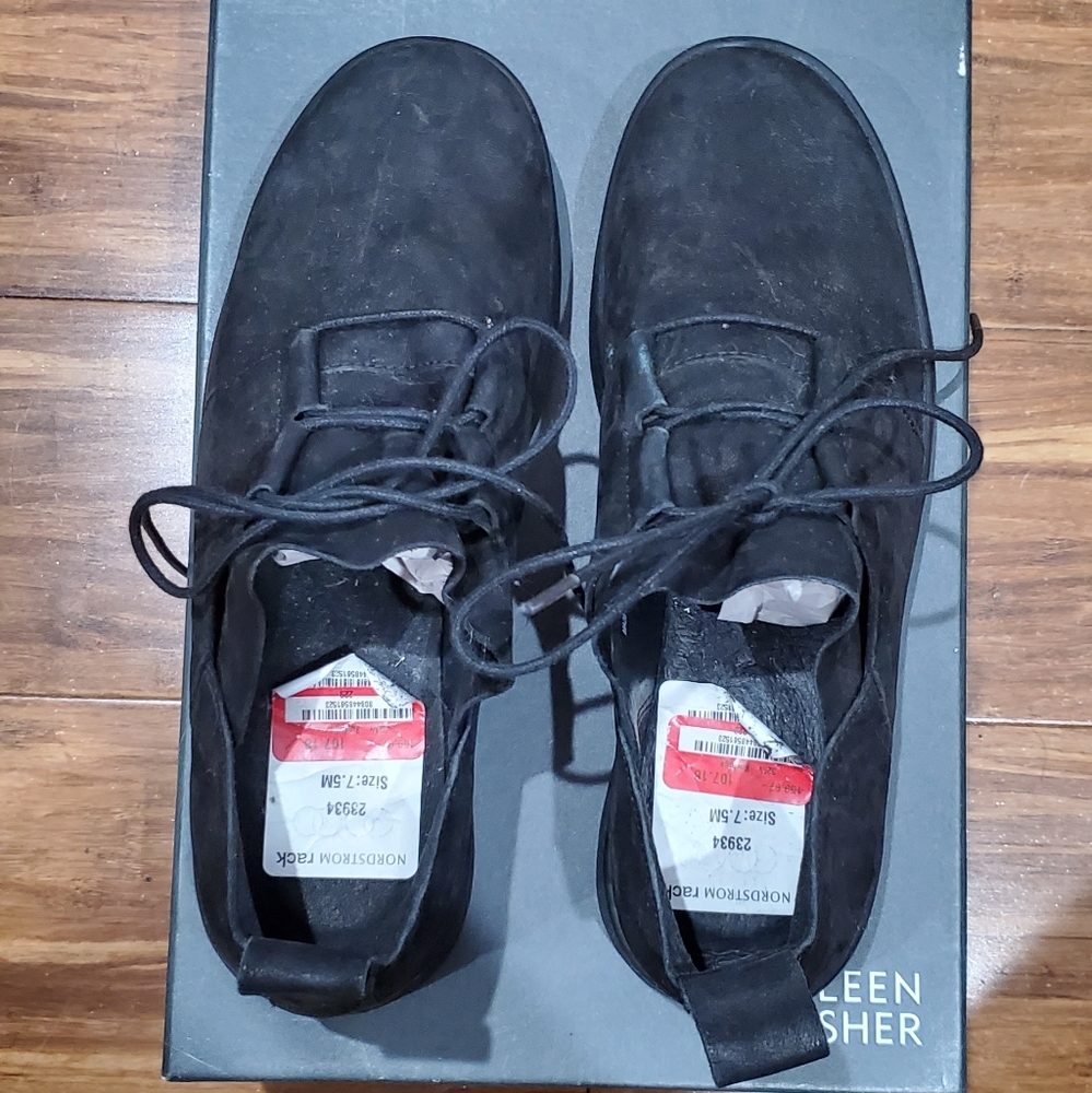 NWT Eileen Fisher Suede Black shoe